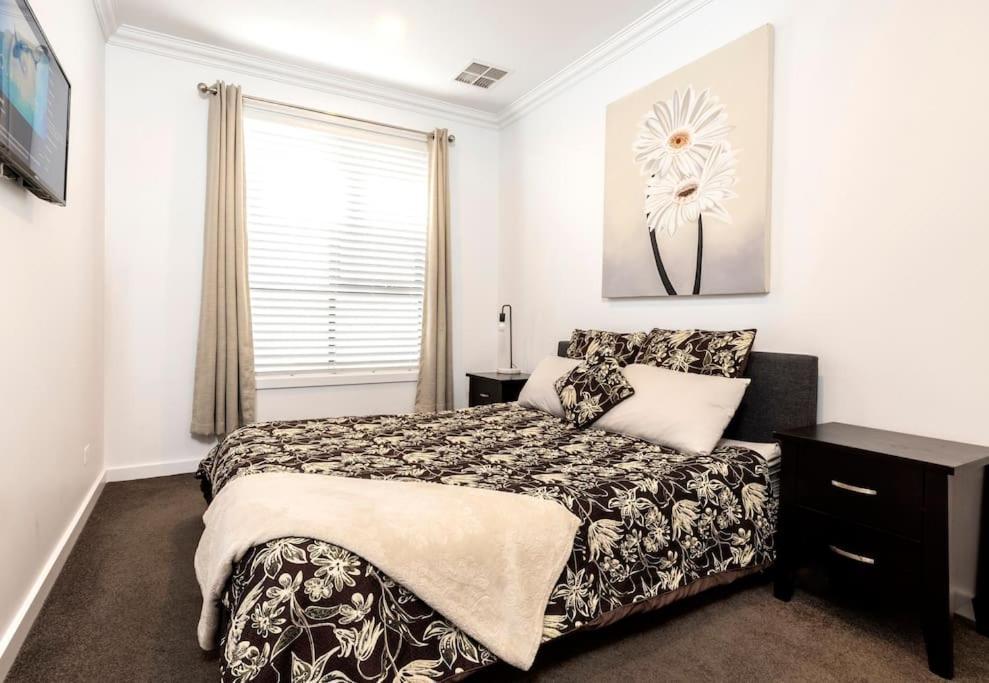 Luxury Home In Christies Beach With King Bed, Nbn, Netflix, 3Bed 2Bath Exterior foto